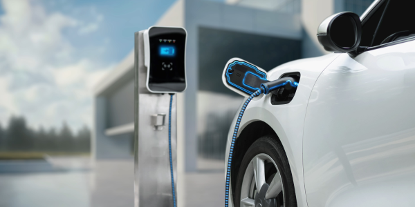 Pep Boys technician replacing a car battery